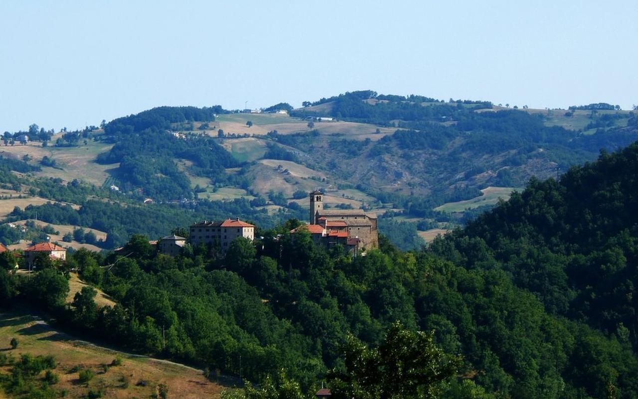 Ostello Podesteria Di Gombola Polinago Buitenkant foto